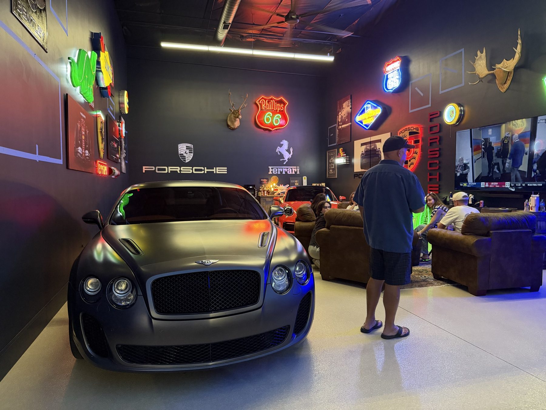 Motor Vault Bentley neon signs gray flake by RX Garage